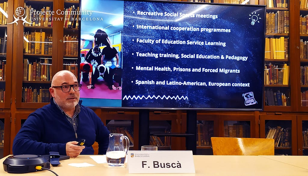 Francesc Buscà, professor agregat del Departament de Didàctiques Aplicades de la Facultat d’Educació UB i investigador principal del projecte, durant la seva intervenció al seminari.